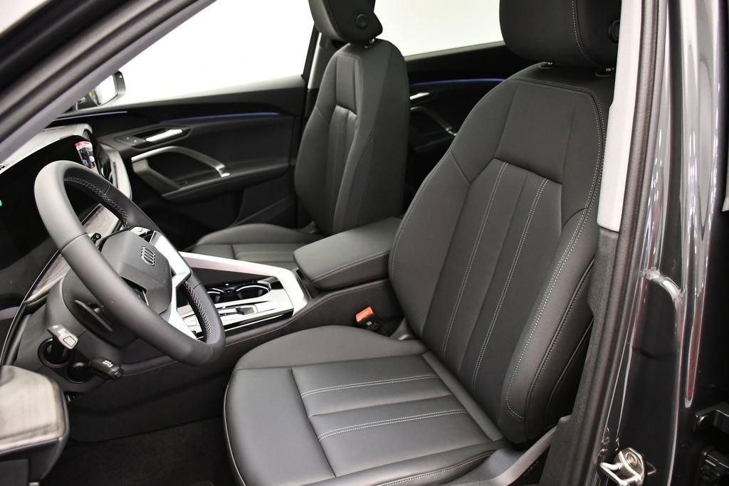 Certified 2025 Audi Q5 Premium w/ Convenience Package AWD/4WD image 37