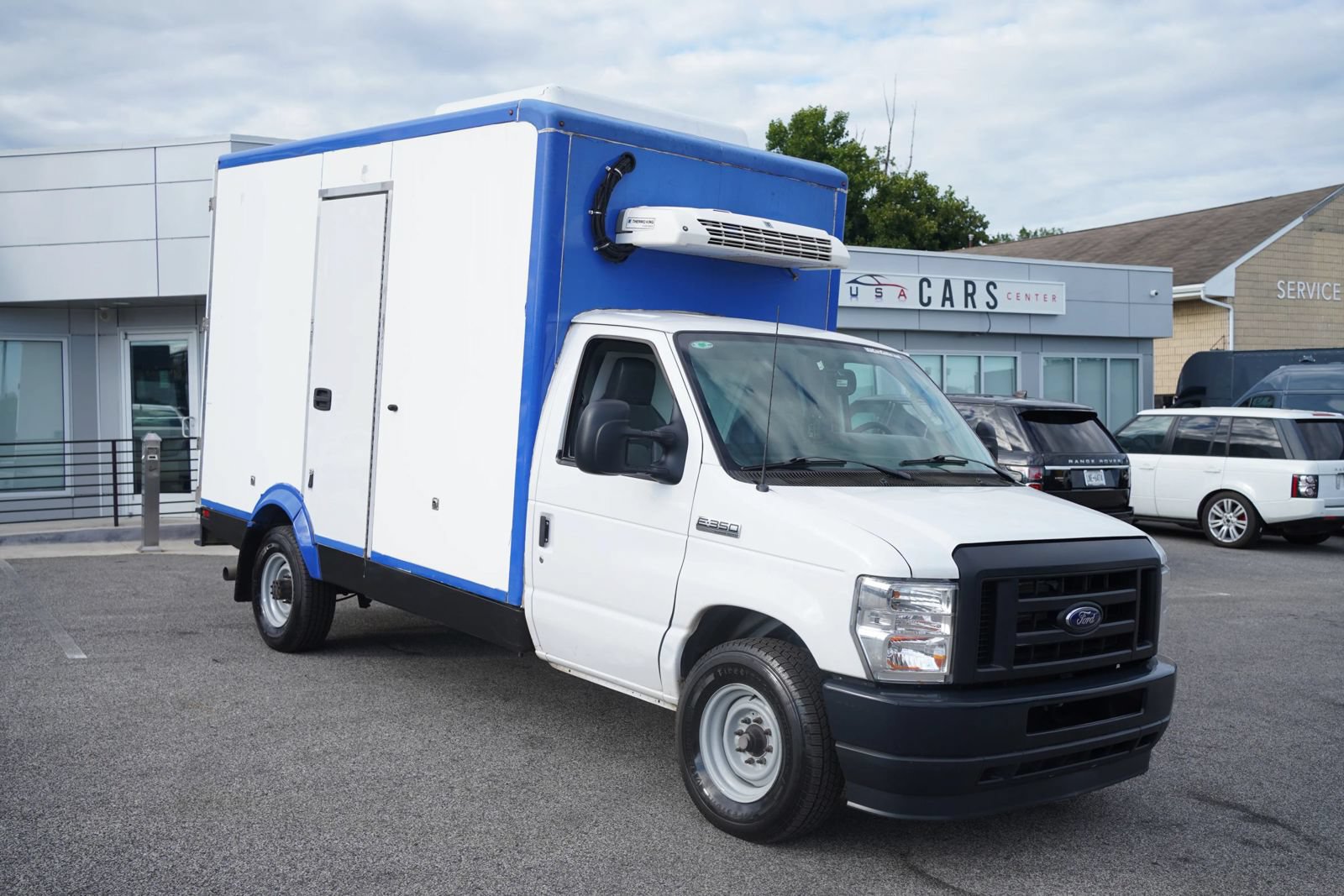 Used 2023 Ford E-350 and Econoline 350 Super Duty w/ Power Windows & Locks Group RWD image 3