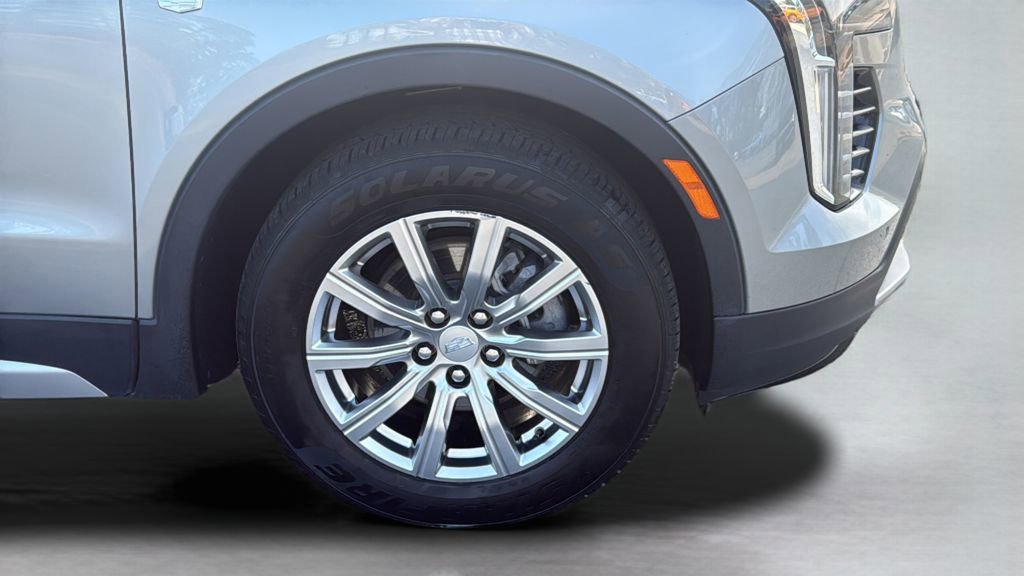 Used 2023 Cadillac XT4 Premium Luxury image 24