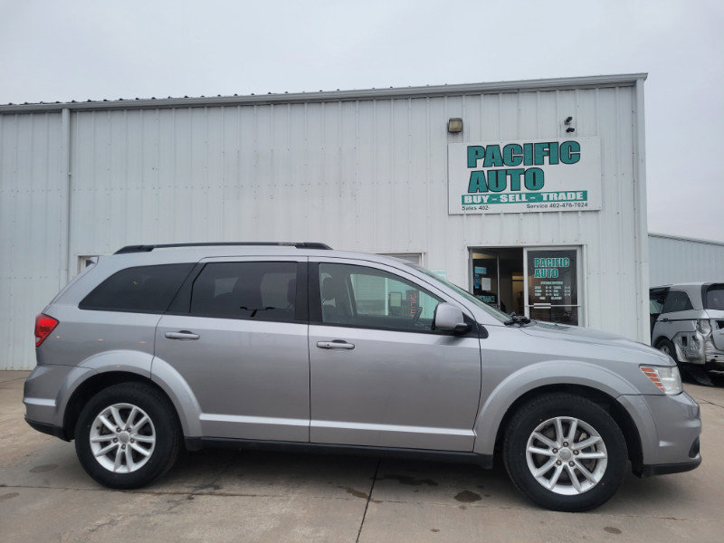 Used 2017 Dodge Journey SXT w/ Safe & Sound Group image 8