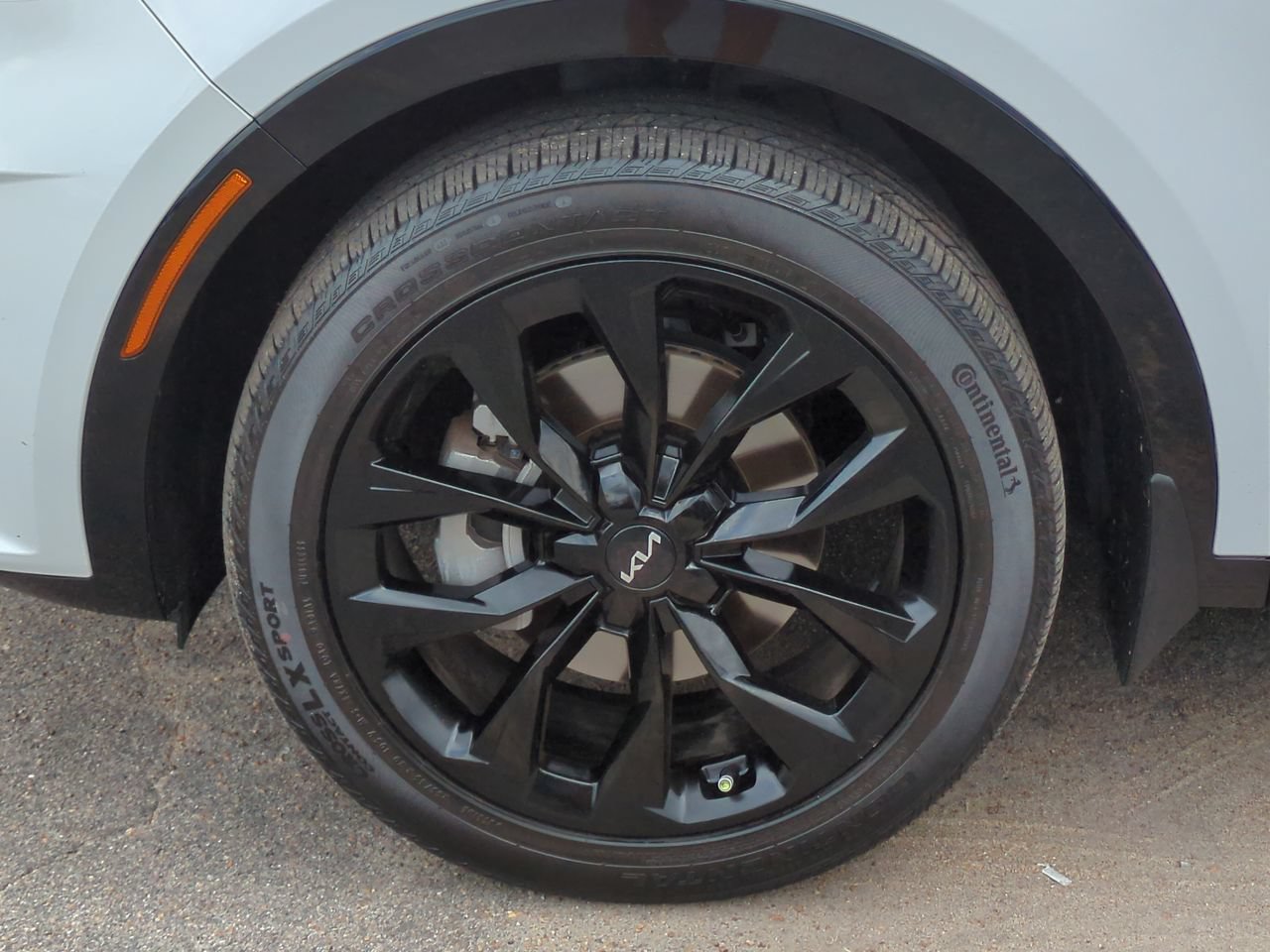 Certified 2023 Kia Sorento SX FWD image 11