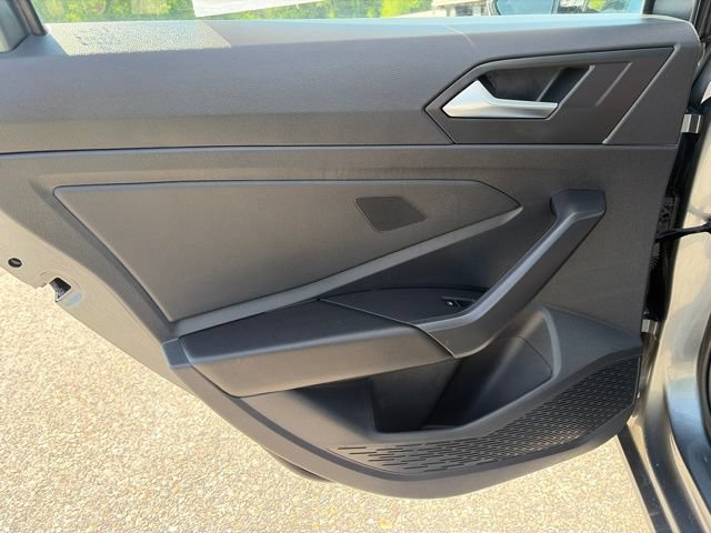 Used 2024 Volkswagen Jetta SE FWD image 25
