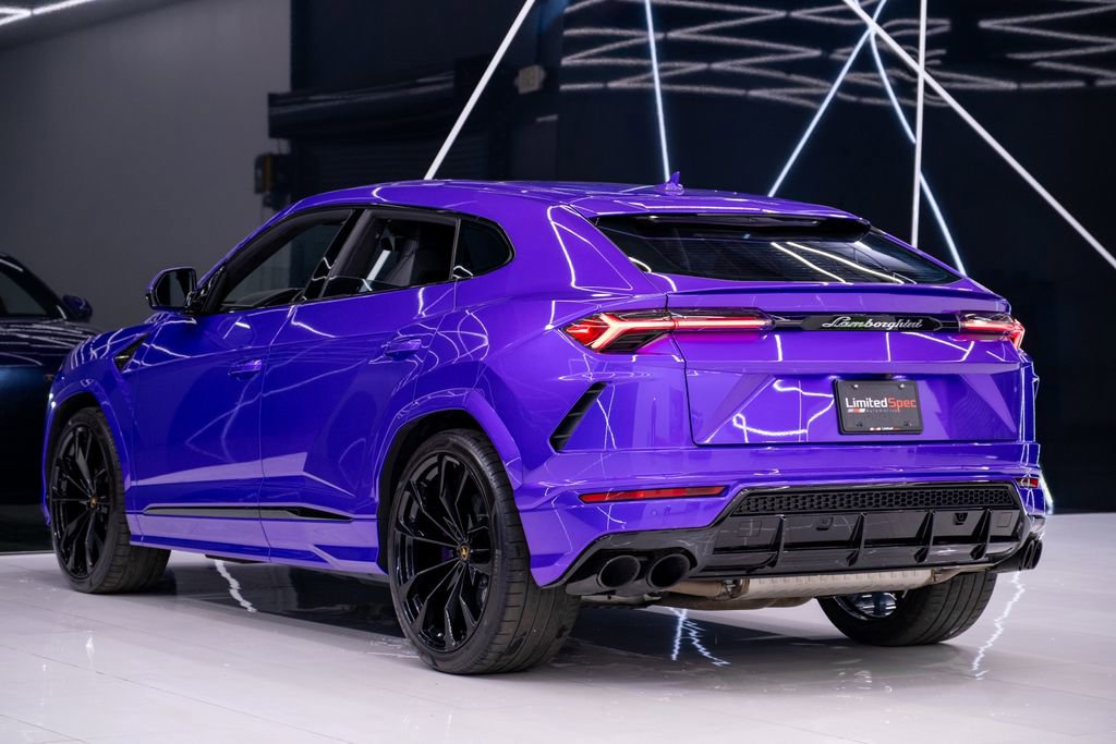 Used 2022 Lamborghini Urus image 14