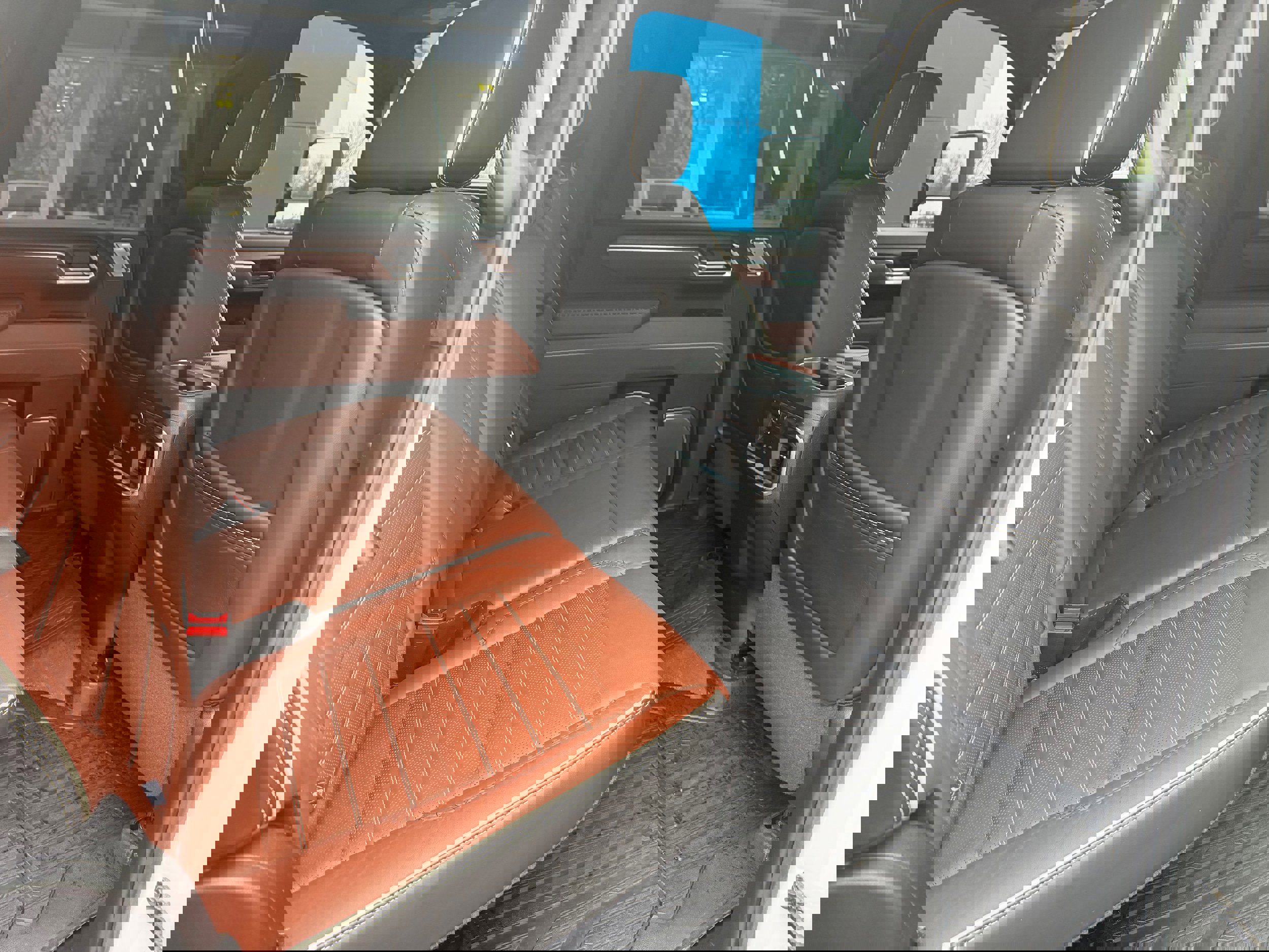 Used 2025 GMC Sierra 3500 Denali Ultimate AWD/4WD image 6