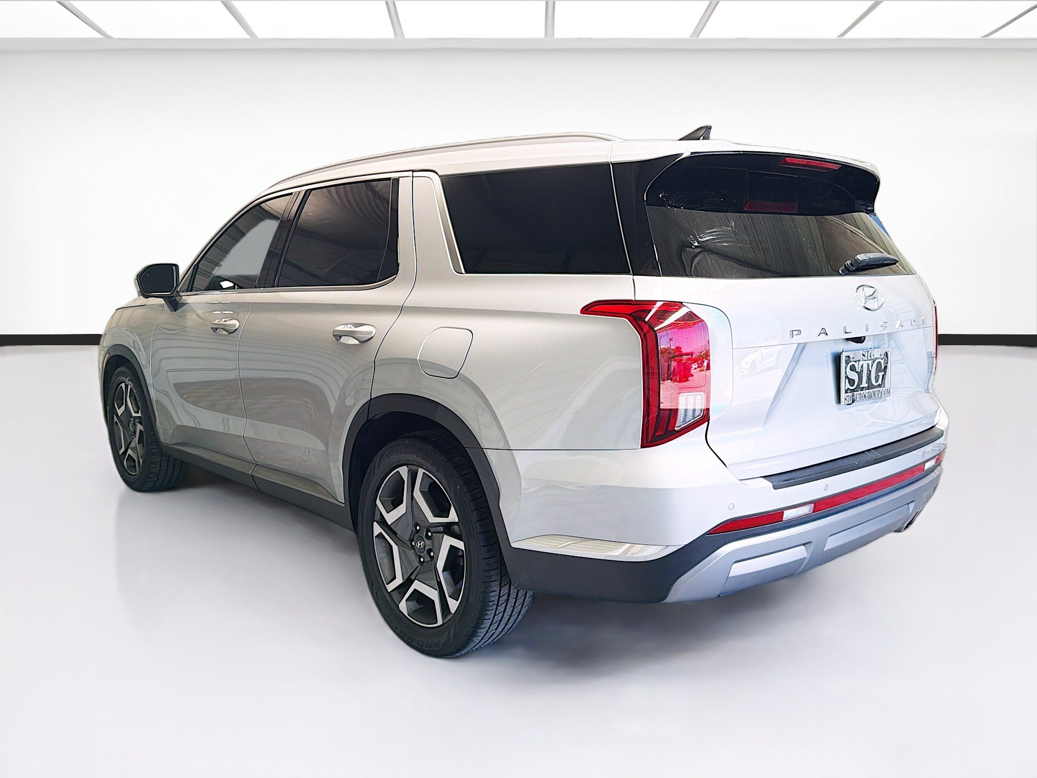 Used 2023 Hyundai Palisade Limited w/ Cargo Package FWD image 6