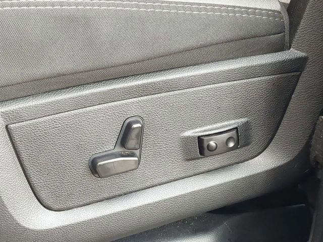 Certified 2024 RAM 2500 Big Horn w/ Bed Utility Group image 21