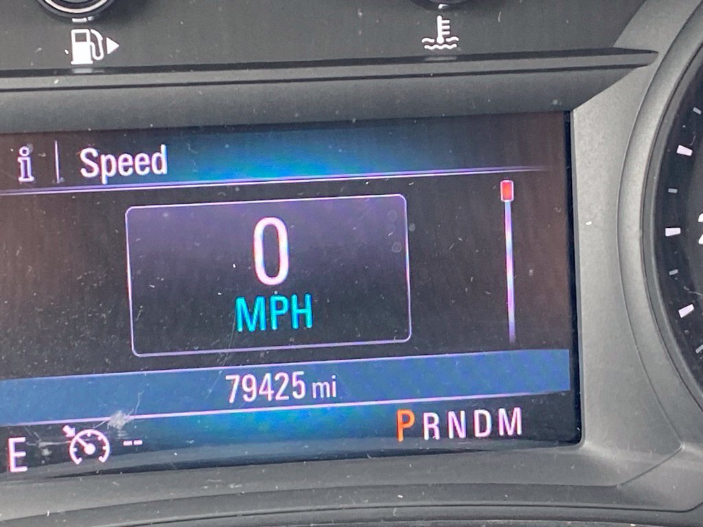 Used 2019 Buick Encore Essence FWD image 30