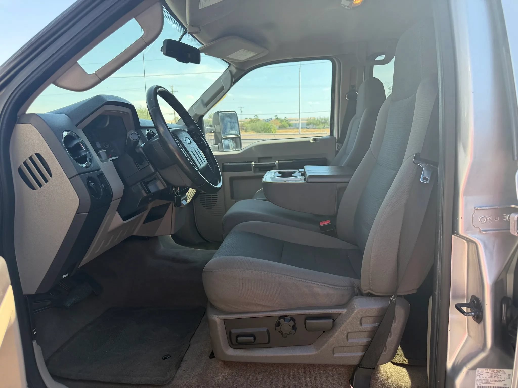 Used 2010 Ford F250 XL AWD/4WD image 15