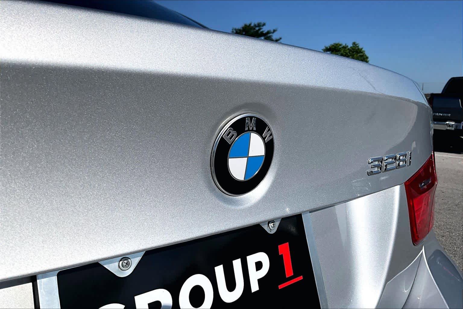 Used 2011 BMW 328i Sedan RWD image 29