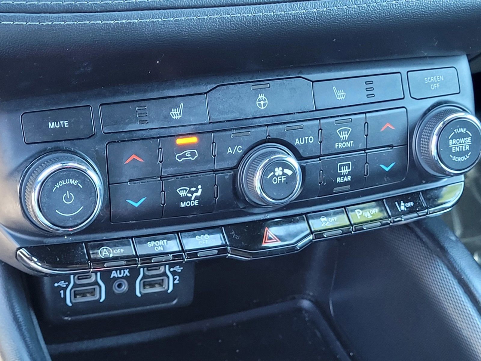 Used 2022 Dodge Durango GT image 24