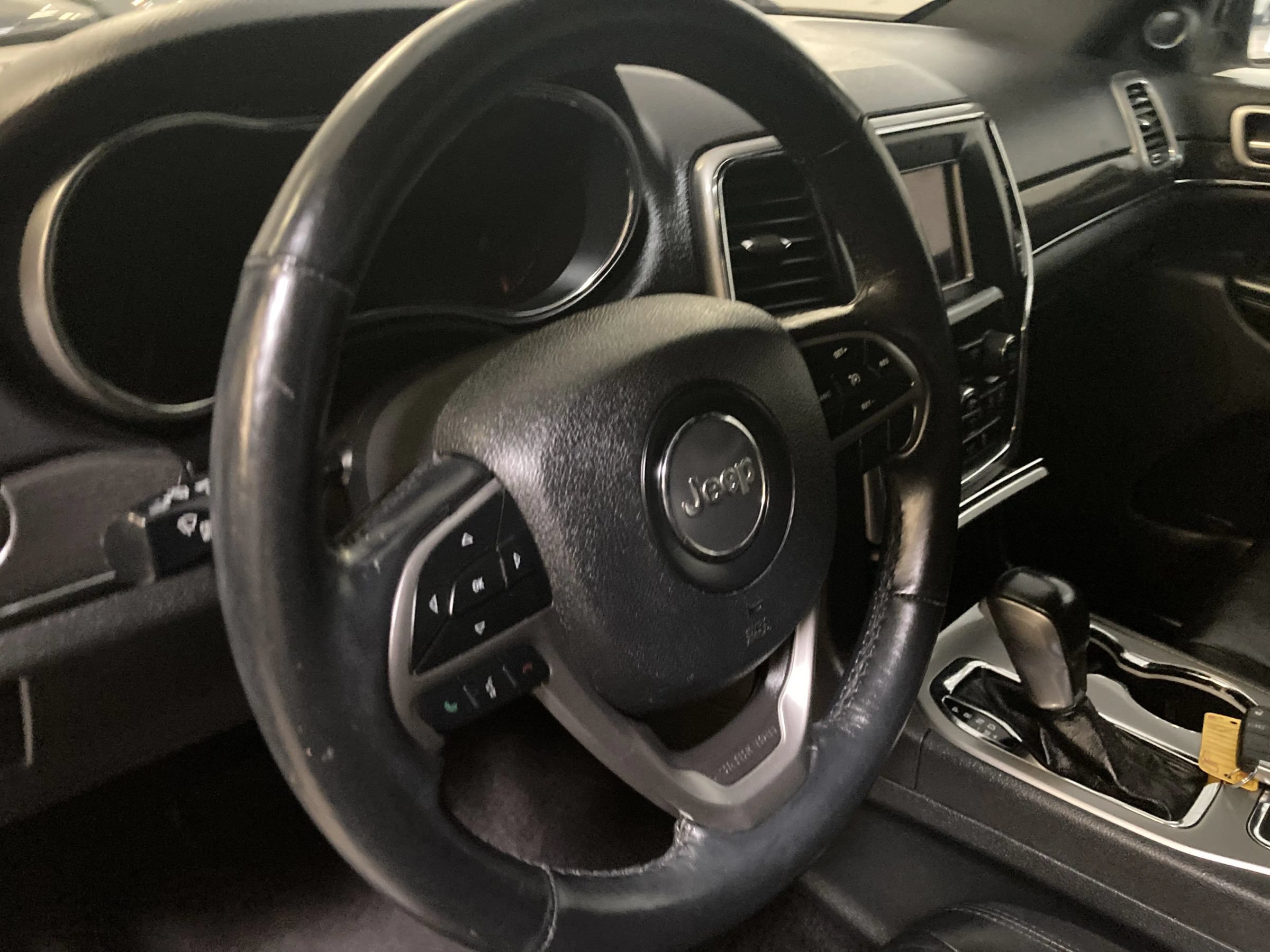 Used 2018 Jeep Grand Cherokee Limited AWD/4WD image 28