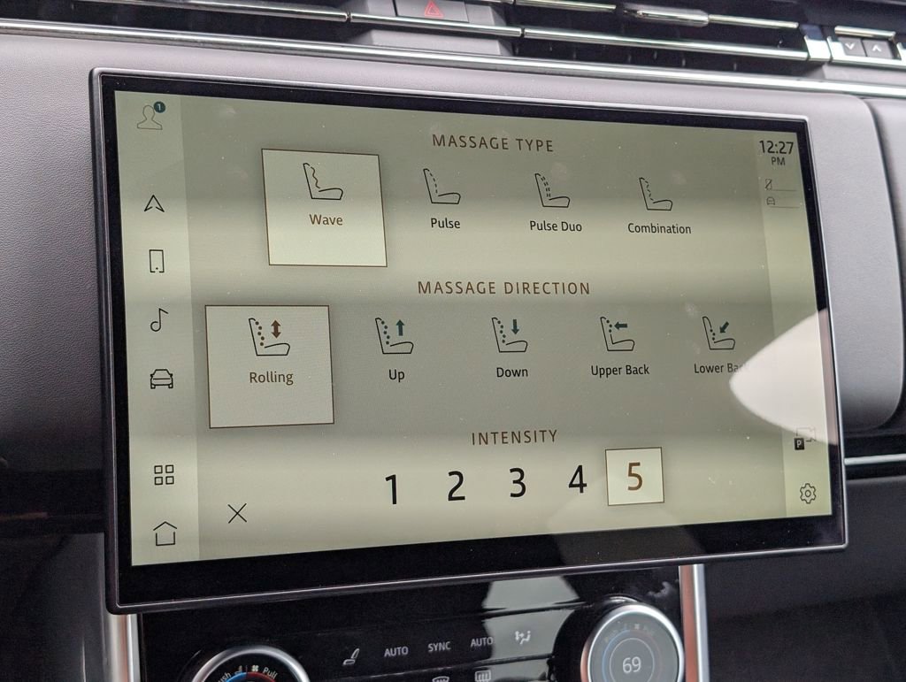 Used 2023 Land Rover Range Rover SE image 16