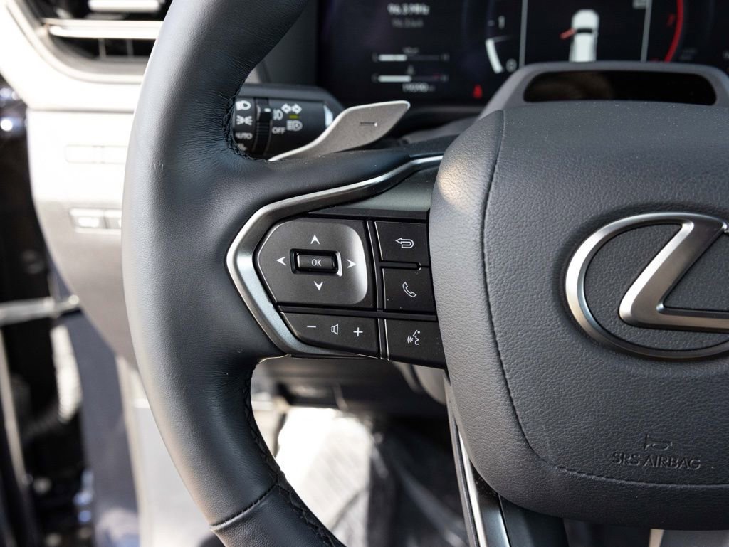 Used 2024 Lexus GX 550 w/ Accessory Package (2T) image 33