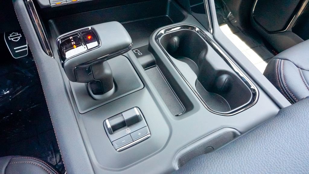 New 2025 GMC Sierra 1500 AT4 w/ AT4 Premium Package image 33