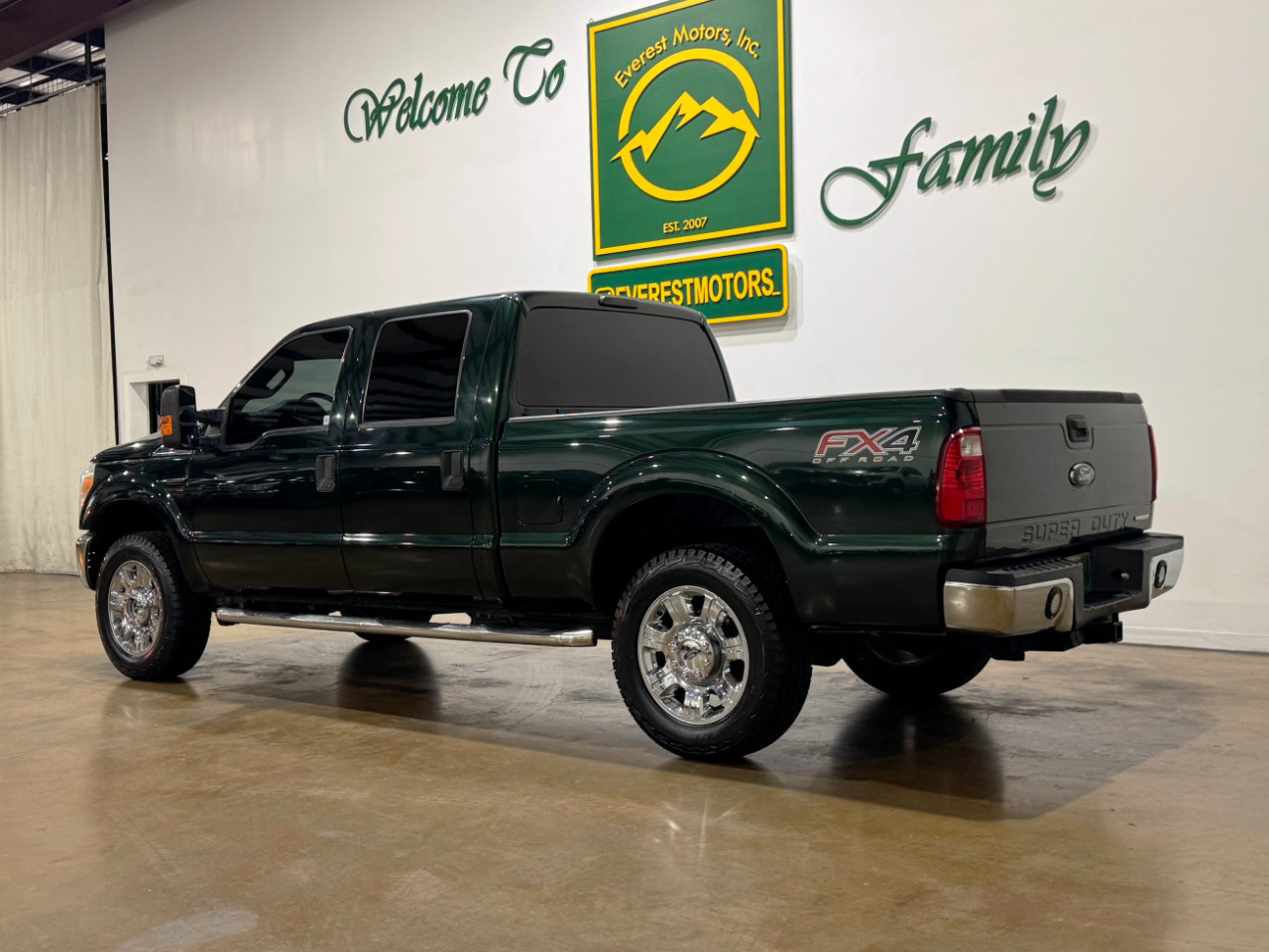 Used 2016 Ford F250 XLT w/ FX4 Off-Road Package image 6