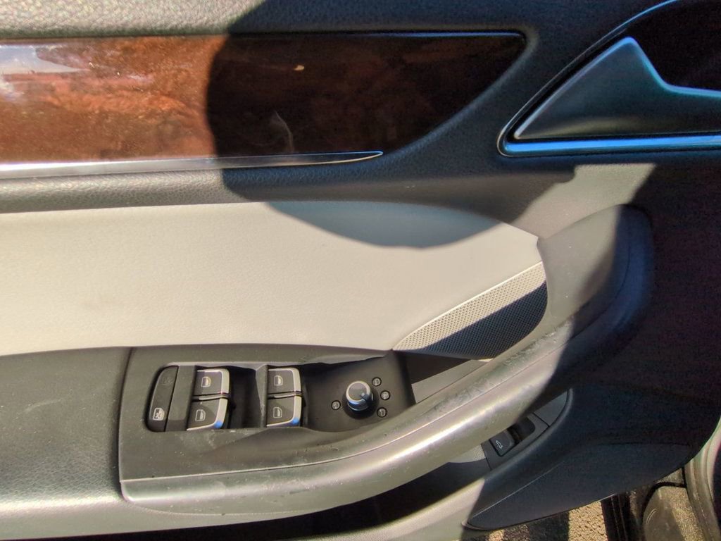 Used 2017 Audi Q3 2.0T Premium Plus w/ Premium Plus Package image 12