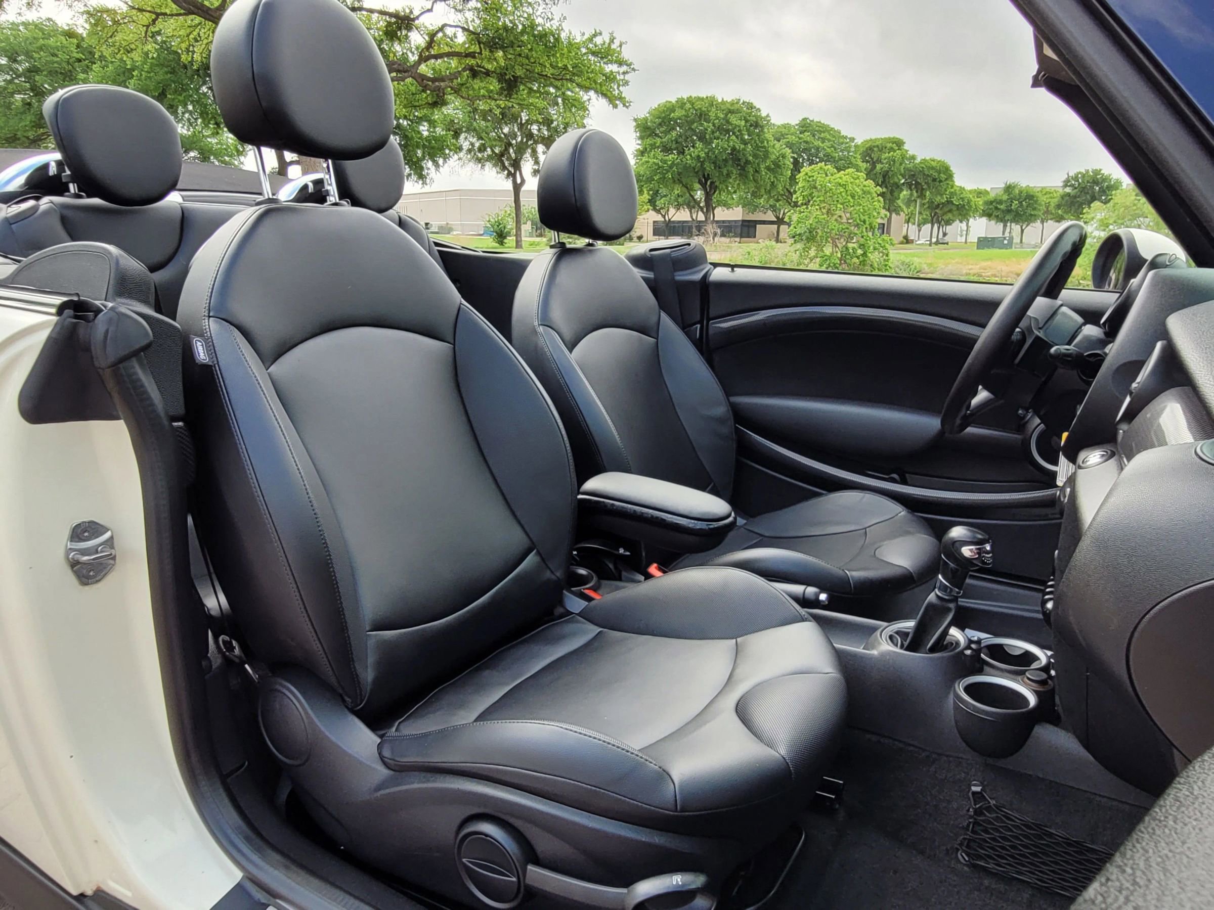 Used 2015 MINI Cooper S image 18