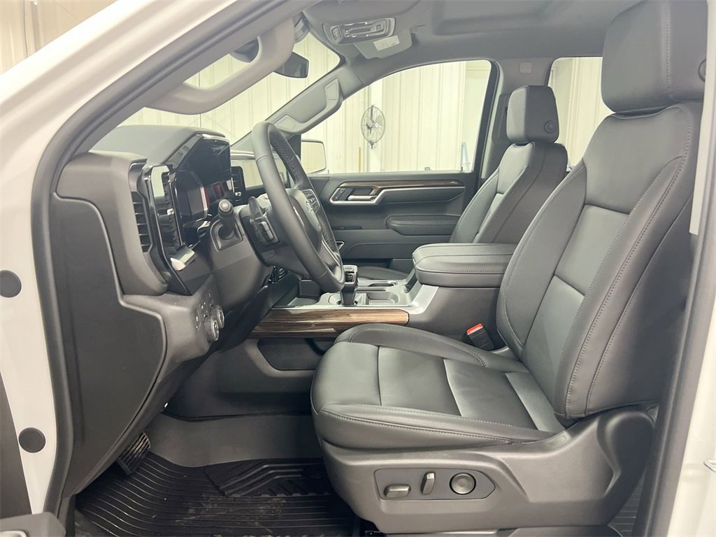 New 2026 Chevrolet Silverado 1500 RST w/ Convenience Package II image 19