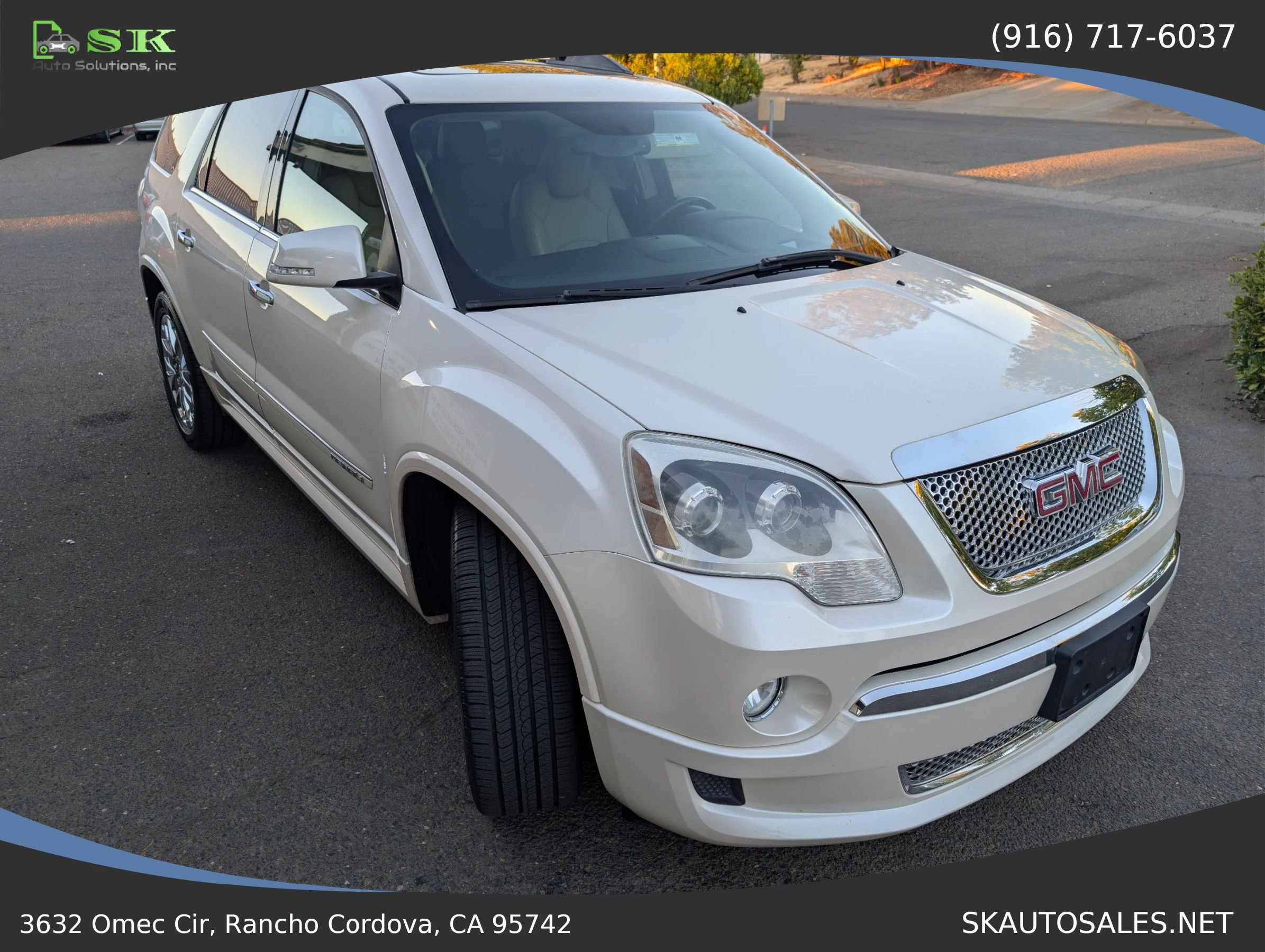Used 2012 GMC Acadia Denali AWD/4WD image 4