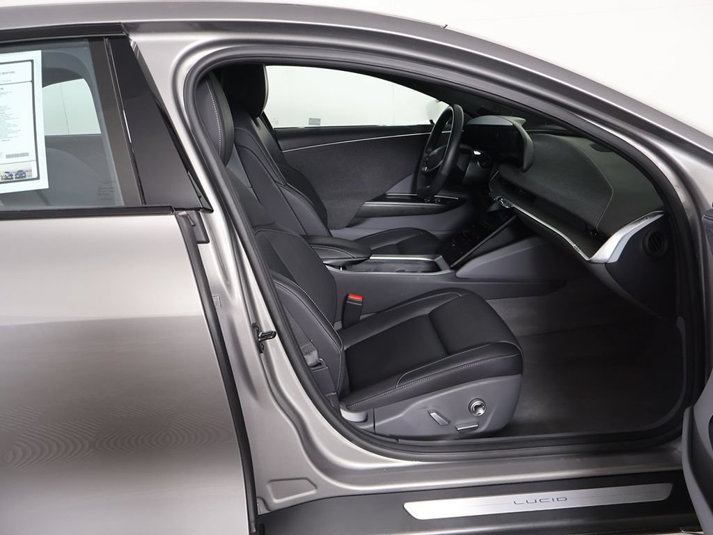 Used 2024 Lucid Air Pure RWD image 26