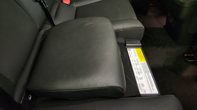 Certified 2024 Volvo XC60 B5 Plus w/ Protection Package Premier AWD/4WD image 32