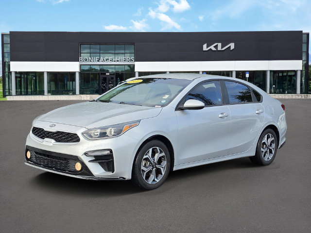 Used 2020 Kia Forte LXS FWD image 2