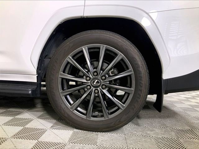Used 2024 Lexus LX 600 F Sport AWD/4WD image 28