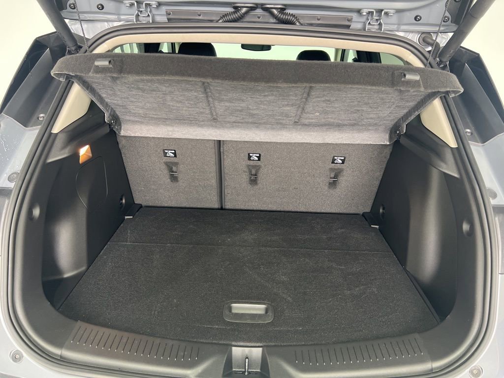 Used 2022 Buick Encore GX Essence image 22