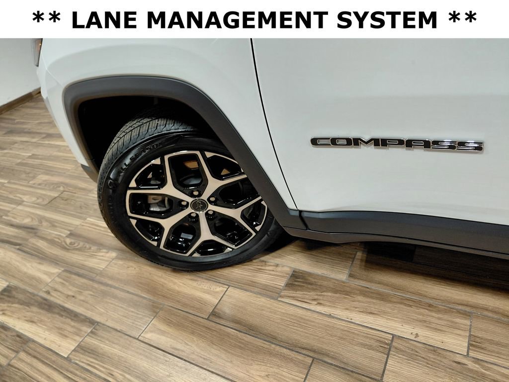 Used 2025 Jeep Compass Limited AWD/4WD image 8