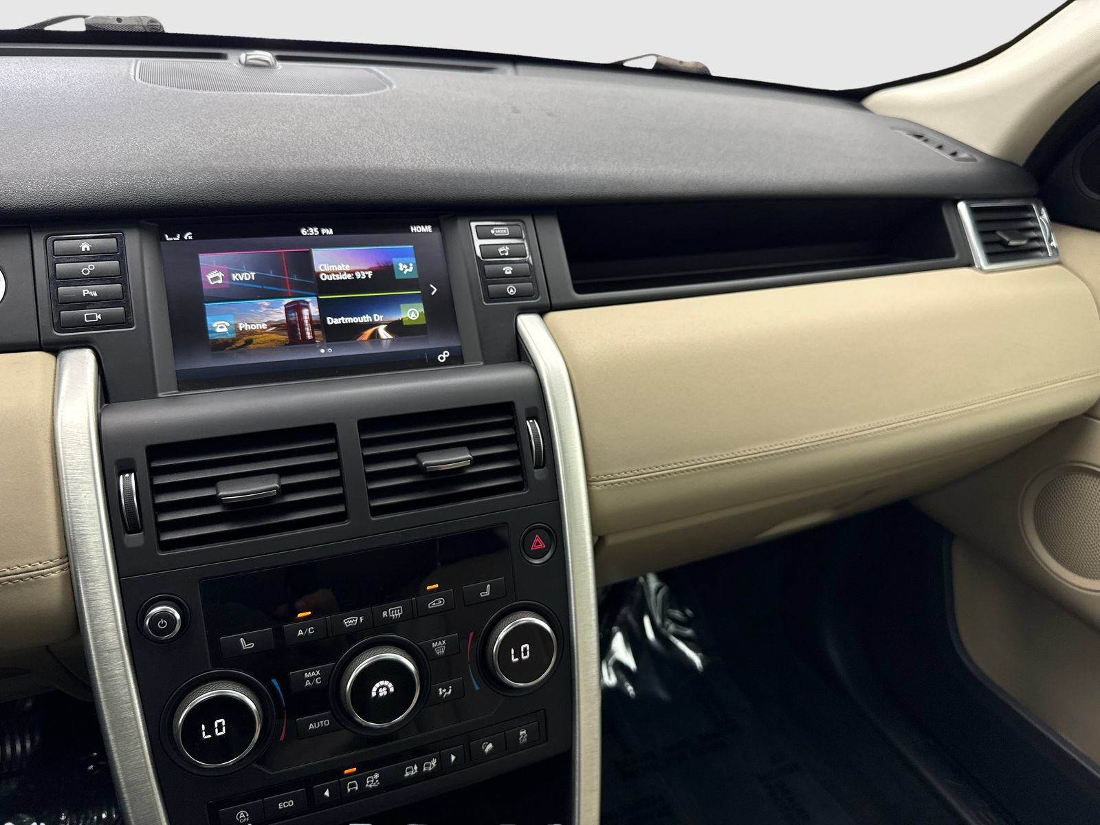 Used 2019 Land Rover Discovery Sport AWD/4WD image 24