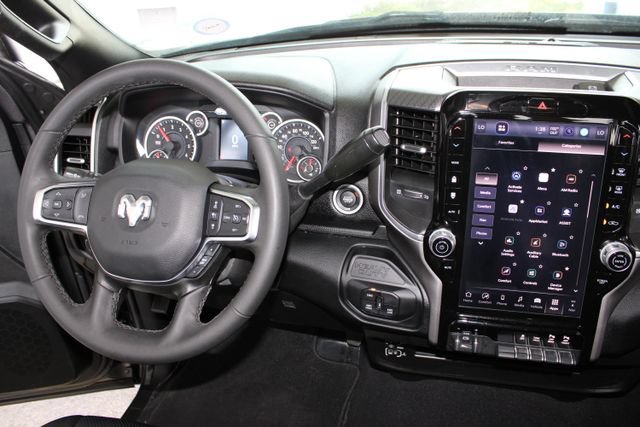 Used 2026 RAM 2500 Big Horn AWD/4WD image 25