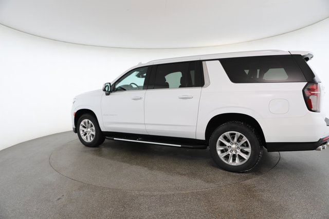 Used 2023 Chevrolet Suburban Premier image 8