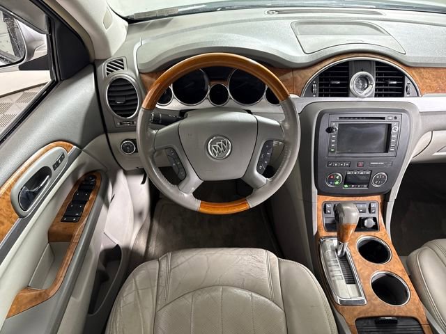 Used 2010 Buick Enclave CXL image 26