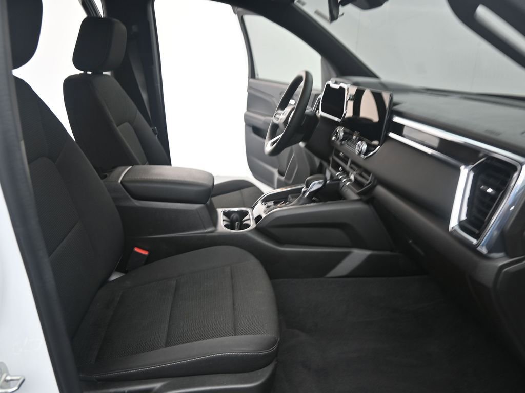 Used 2024 GMC Canyon Elevation image 18