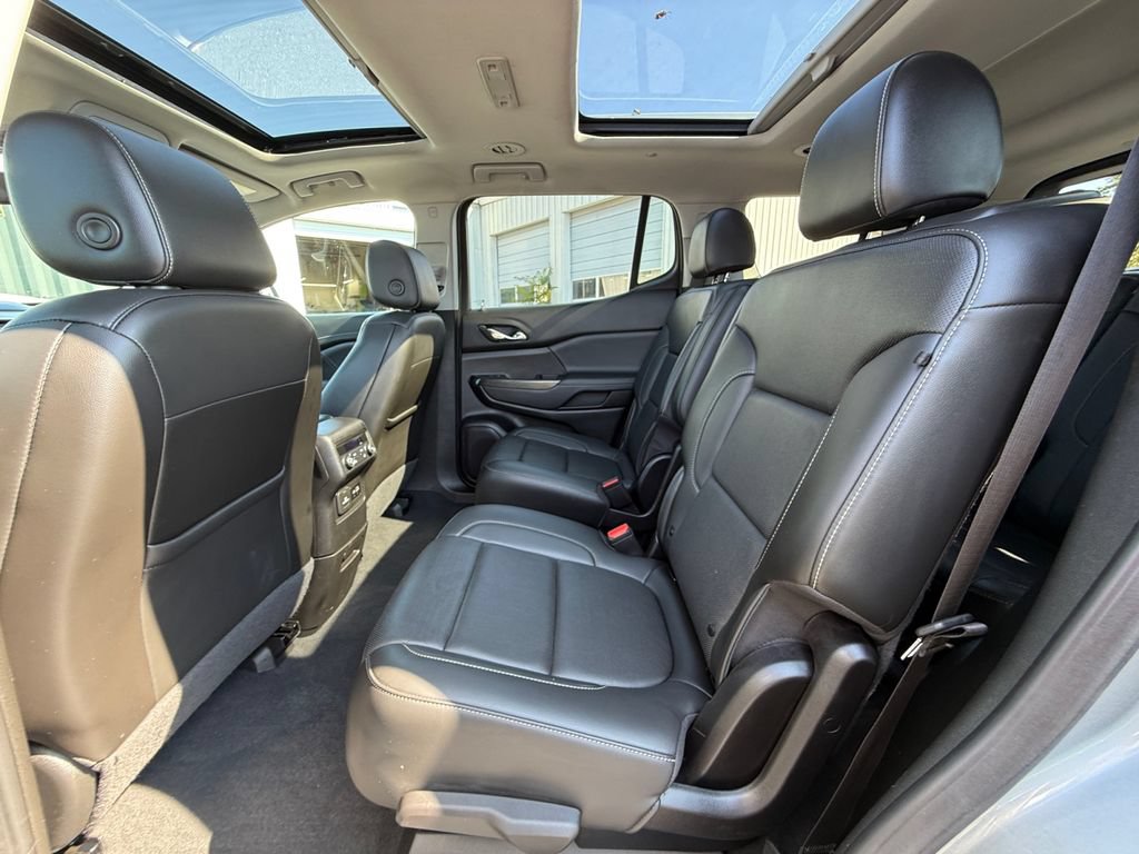 Used 2023 GMC Acadia SLT w/ Preferred Package AWD/4WD image 25