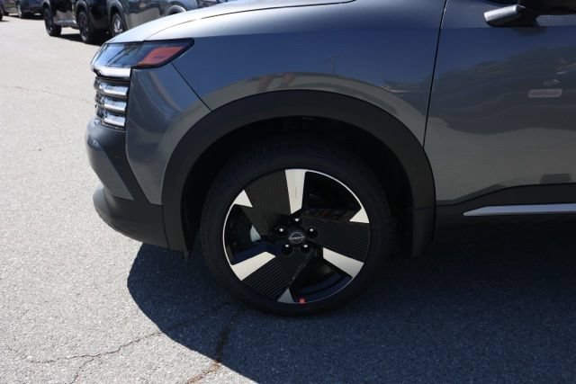 New 2026 Nissan Kicks SR FWD image 11