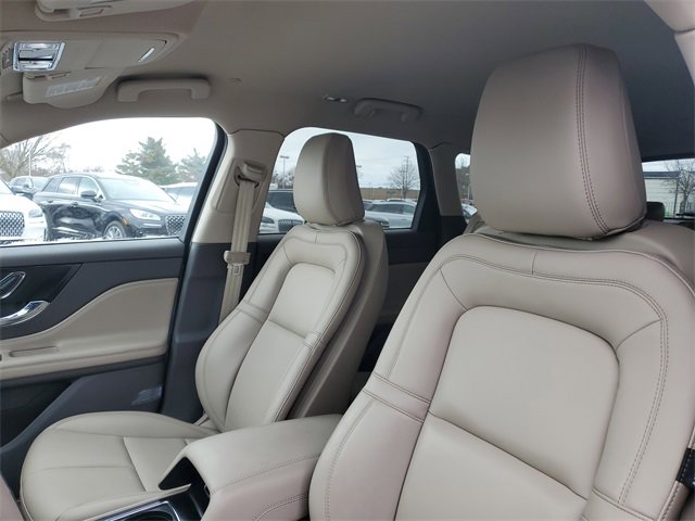 Used 2022 Lincoln Corsair FWD image 11