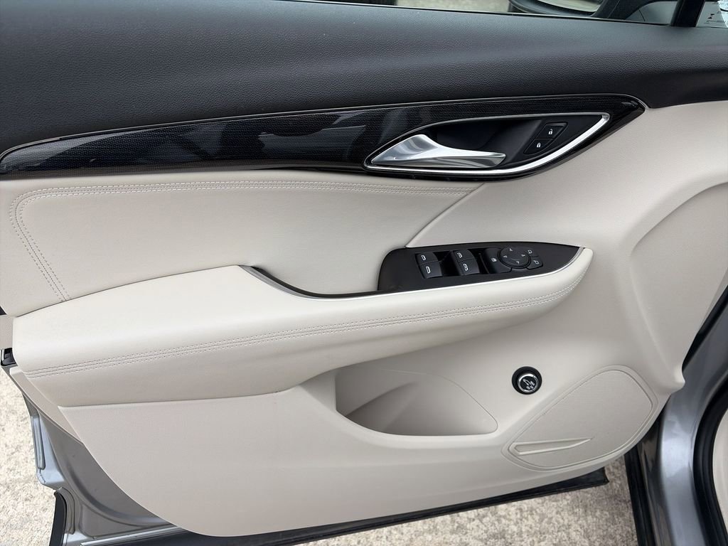 Used 2023 Buick Envision Preferred image 13