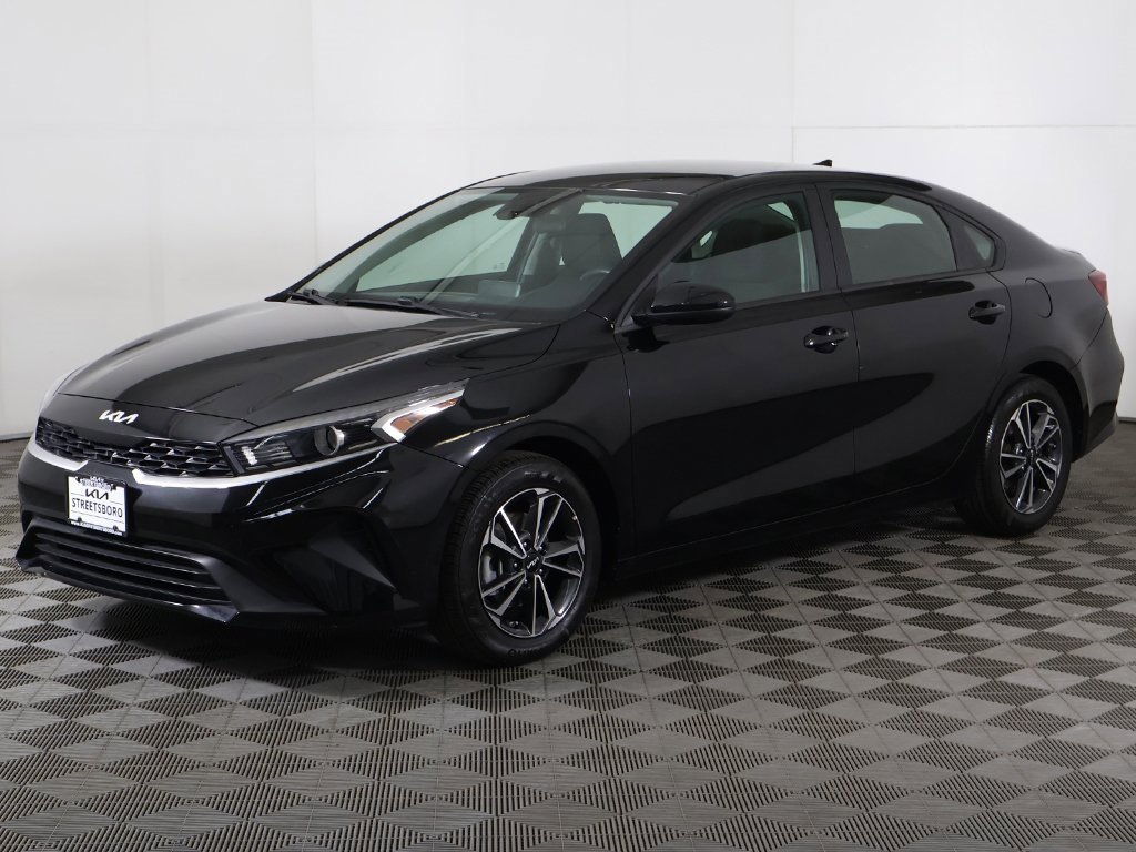Used 2024 Kia Forte LXS image 6