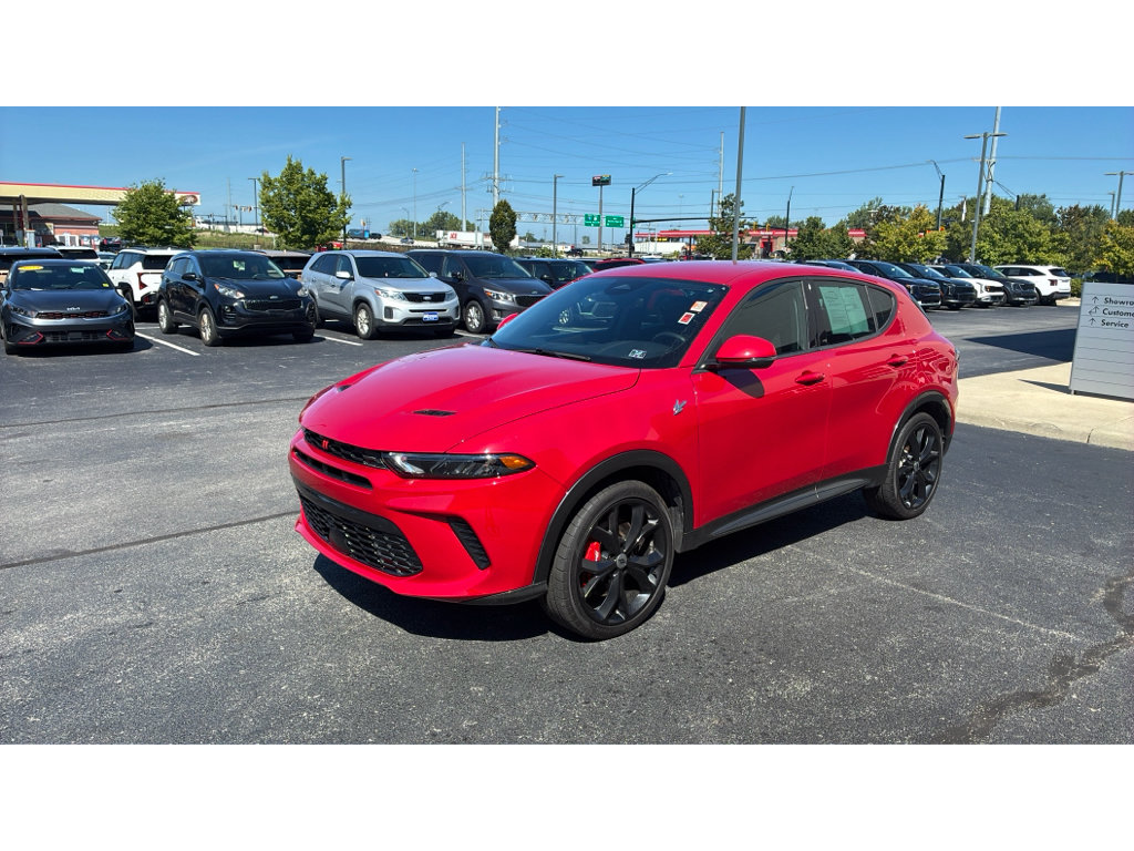 Used 2024 Dodge Hornet R/T w/ Track Pack AWD/4WD image 2