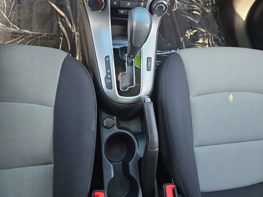 Used 2014 Chevrolet Cruze LS FWD image 24