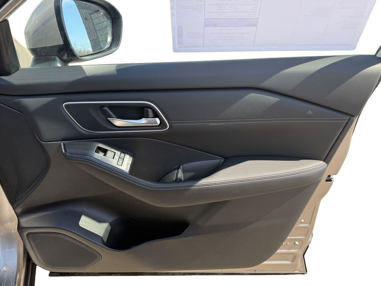 New 2026 Nissan Rogue Platinum AWD/4WD image 15