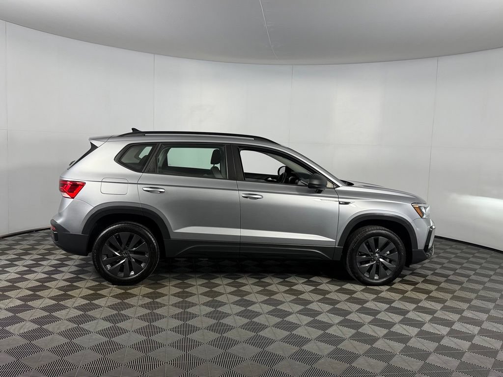 Used 2024 Volkswagen Taos S FWD image 5
