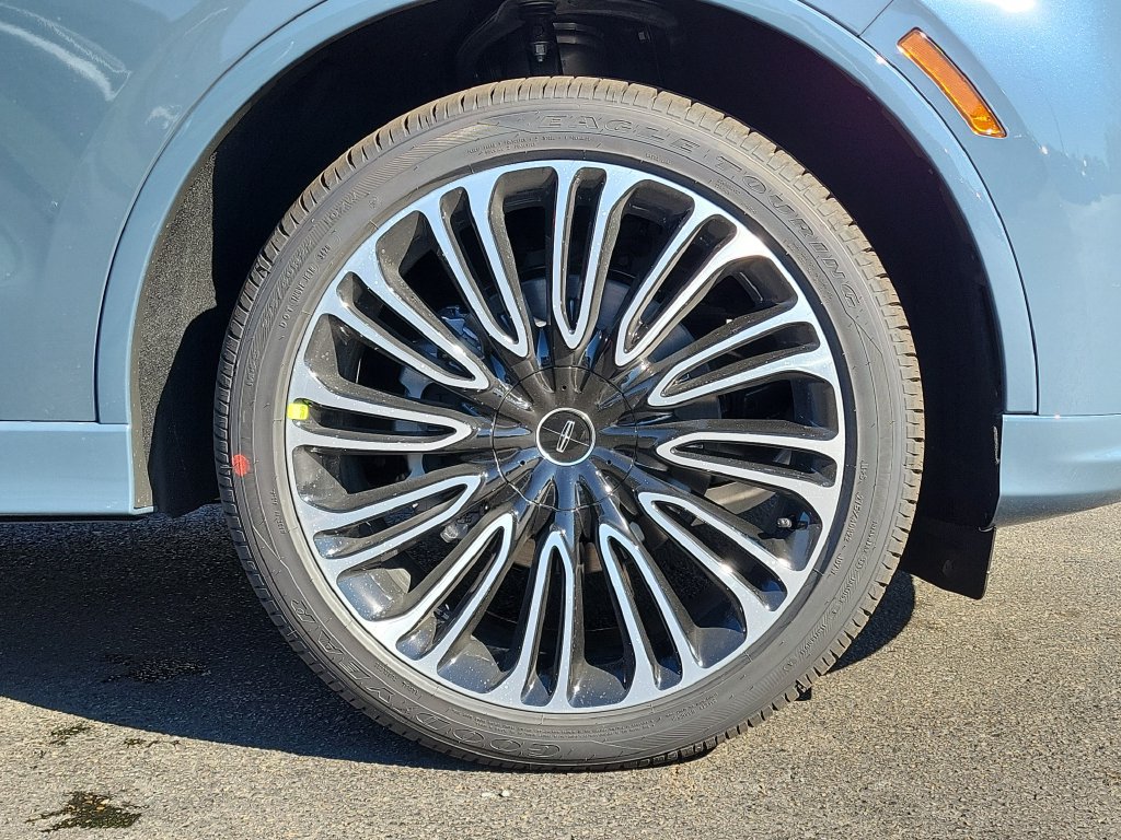 New 2027 Lincoln Aviator Black Label w/ Dynamic Handling Package AWD/4WD image 9