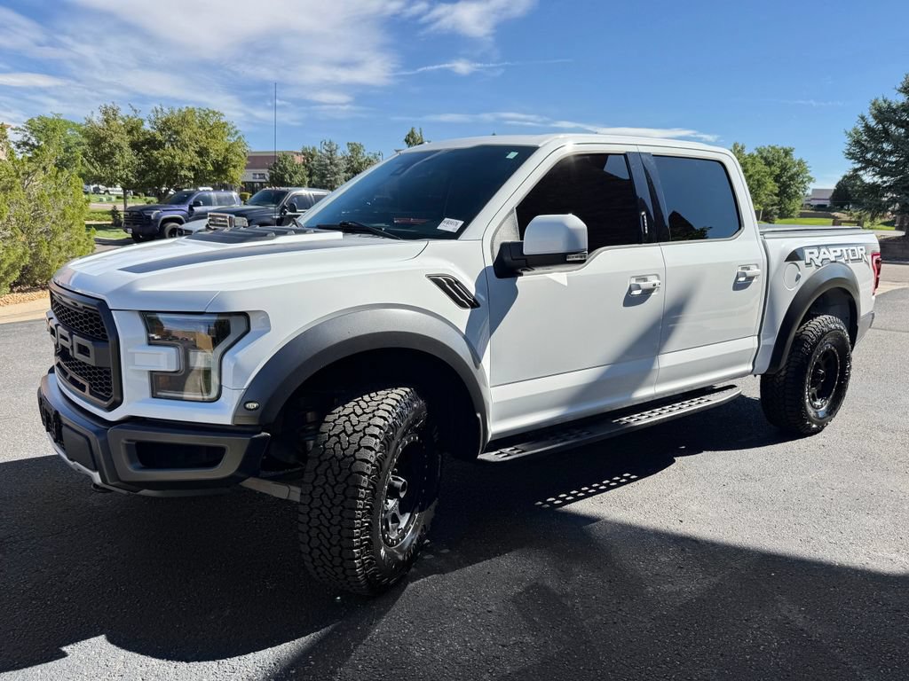 Used 2017 Ford F150 Raptor w/ Equipment Group 802A Luxury AWD/4WD image 4