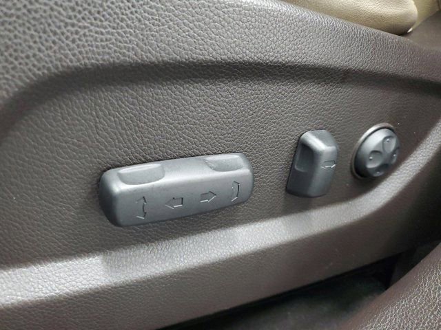 Used 2018 Hyundai Santa Fe Limited w/ Cargo Package image 16