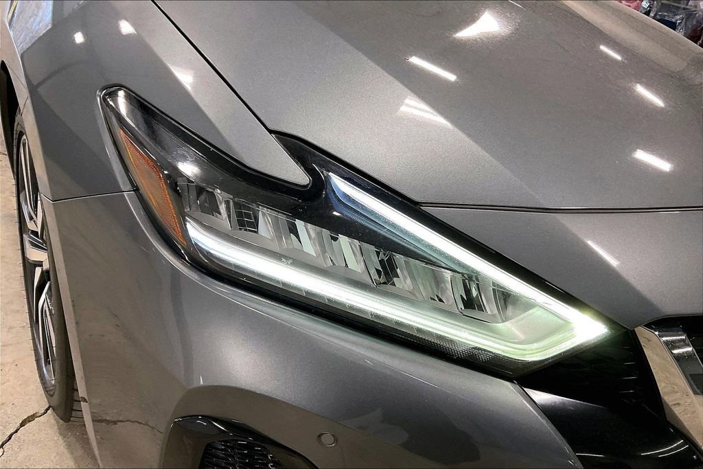 Used 2020 Nissan Maxima 3.5 SL w/ Floor Mat Group FWD image 32
