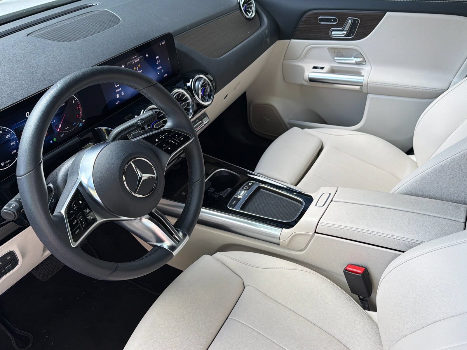 Used 2026 Mercedes-Benz GLA 250 image 8