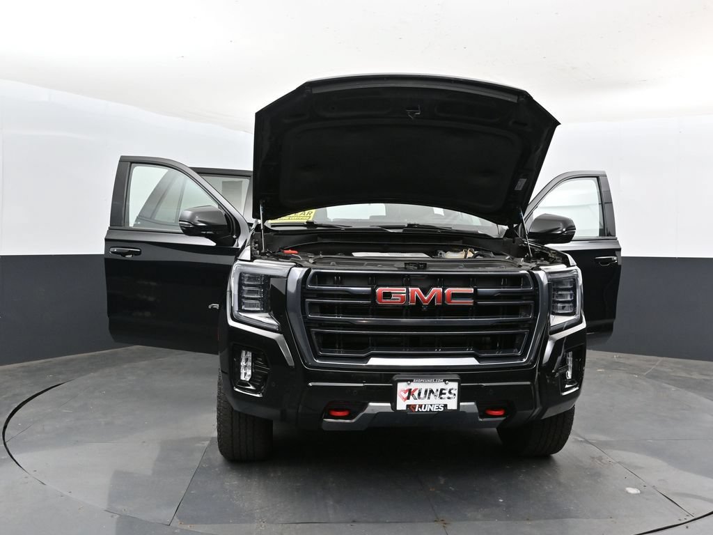 Used 2024 GMC Yukon AT4 w/ Technology Package AWD/4WD image 45