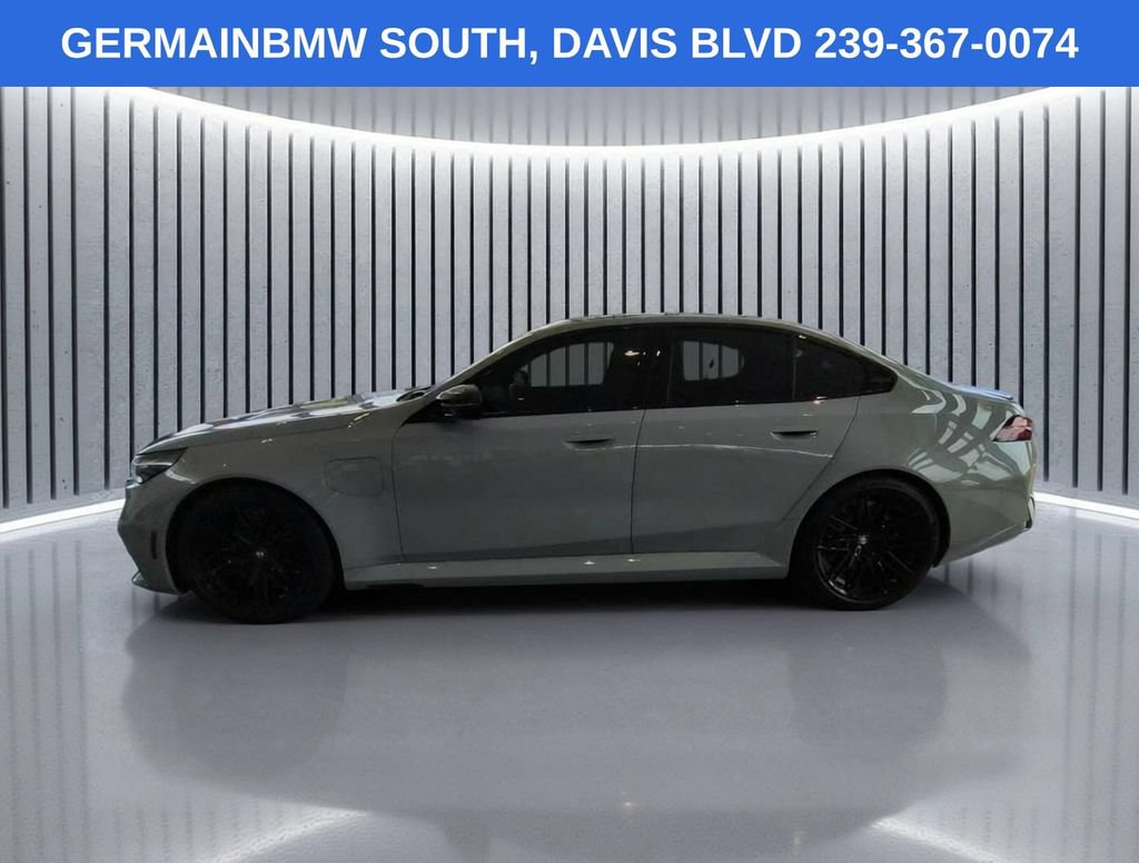 Certified 2025 BMW M5 w/ Carbon Package AWD/4WD image 8